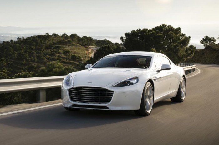 電動車時代來臨！Aston Martin 發表全電能四門轎車 RapidE！