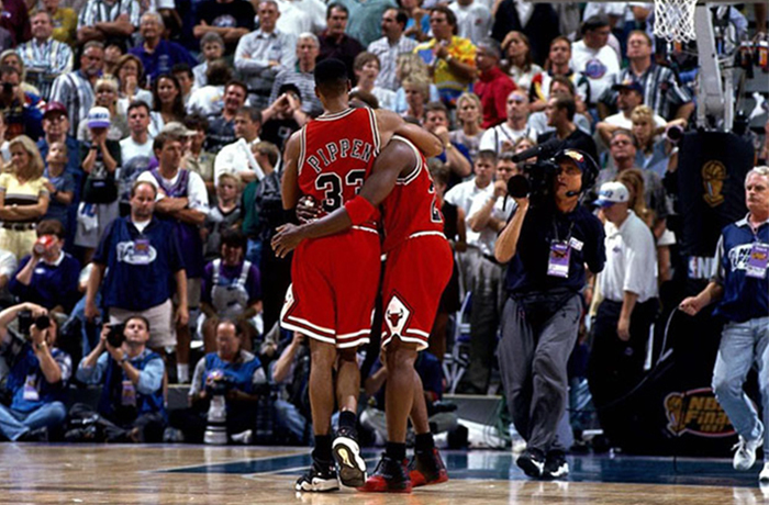 經典戰役！1997 年 Michael Jordan 著用的 Air Jordan 12「Flu Game」將於芝加哥鞋展 Sneaker Con 展出！