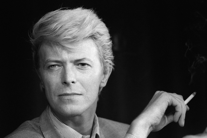 偉大的搖滾音樂家 David Bowie ，因戰敗癌症病魔而逝世！
