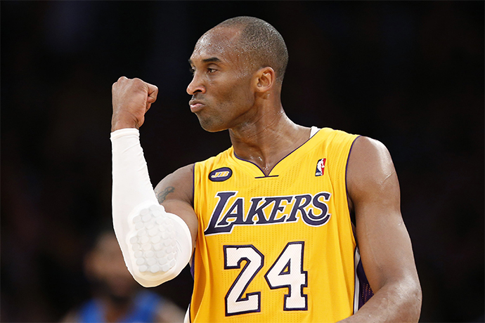 也太威了吧，Kobe 退休紀念？「復古週四夜」鑽石卡 Kobe 閃爍 NBA 2K16！