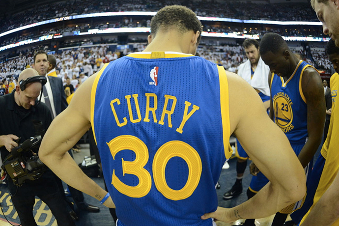 專欄 / Stephen Curry 將擊敗 LeBron James 成為新一代賣鞋界「天下第一人」？！