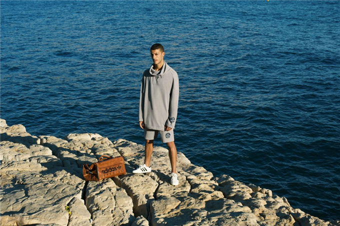 選址法國海岸拍攝，彌漫夏日風情的 adidas Originals x SPEZIAL 春夏型錄