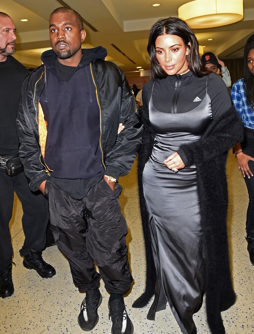 kim-kardashian-goes-workout-glam-for-flight-out-of-new-york-03