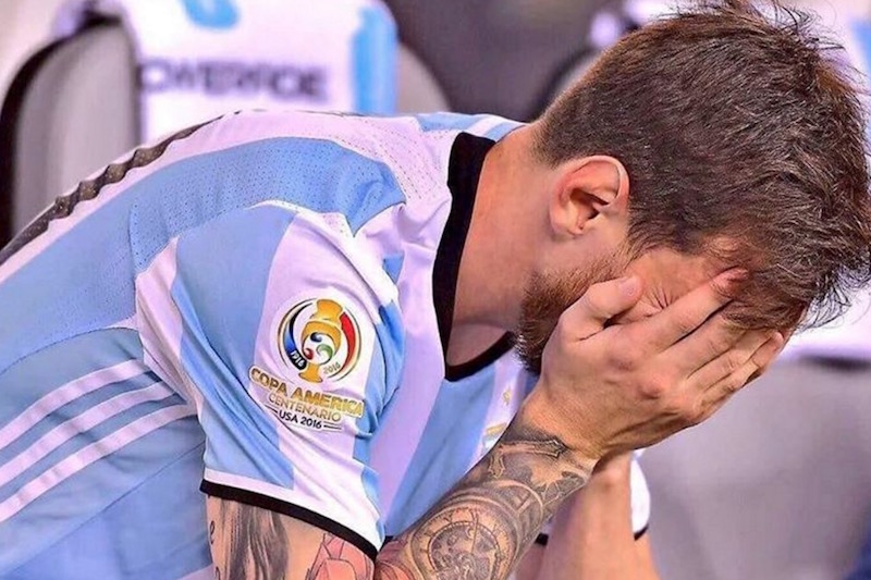 爭冠再失利．阿根廷足球巨星 Lionel Messi 宣布從國家隊中退休