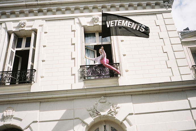 不滿於現狀，Vetements 發布第二本時尚書籍《SUMMERCAMP》