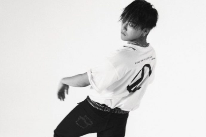 在情色攝影大師荒木經惟鏡頭下的 G-Dragon 會是什麼樣子？