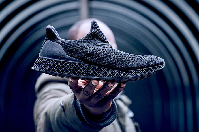 正式開放預訂！adidas 發售 3D 列印跑鞋「Triple Black」！