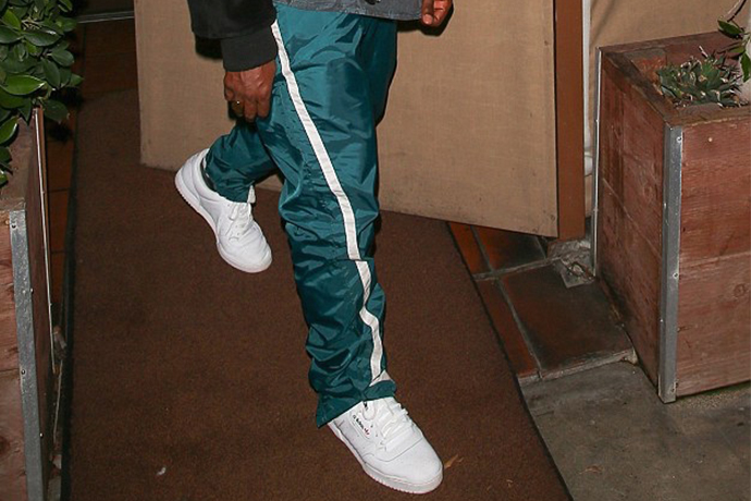Kanye West ：「我可是球鞋界的金毛鬃獅」！腳下穿的就是下一個未爆彈！