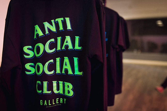 Anti Social Social Club 最新聯名人潮爆滿，雖然寄貨慢但大家還是愛！