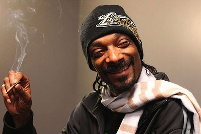 我們的神 Snoop Dogg 最新ㄎㄧㄤ自拍，大家來幫他評評分？！