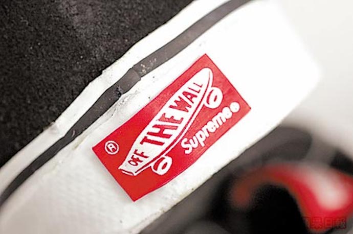 666666！Supreme x Vans 最新聯名鞋款熱騰騰的「諜照」出爐了
