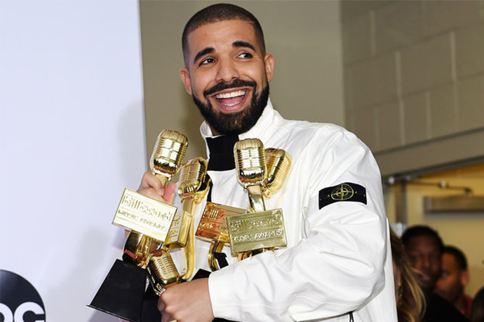 直接打破 Adele 紀錄？！Drake 狂掃 Billboard Music Awards 13 獎項！