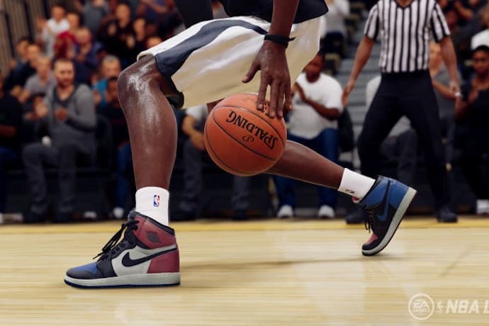 到底要打球還是看鞋！《NBA LIVE 18》超強 3D 技術將 AJ1、AJ4 等經典球鞋完美呈現