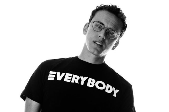 饒舌歌手 Logic 也愛 Supreme 聯名大 Air！走進 Flight Club 怒撒「5」萬台幣血拼