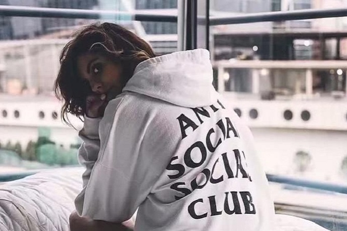 Anti Social Social Club 將在 LA 薛一波？