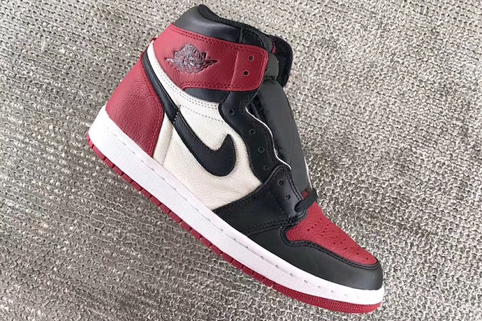 饒舌歌手必備的 Air Jordan 一代配色！「AJ 1 紅黑頭」升級復刻！