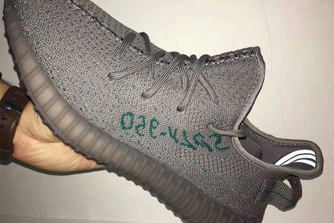 網友怒噴「有史以來最醜」的 YEEZY 即將發售！它你可以嗎？