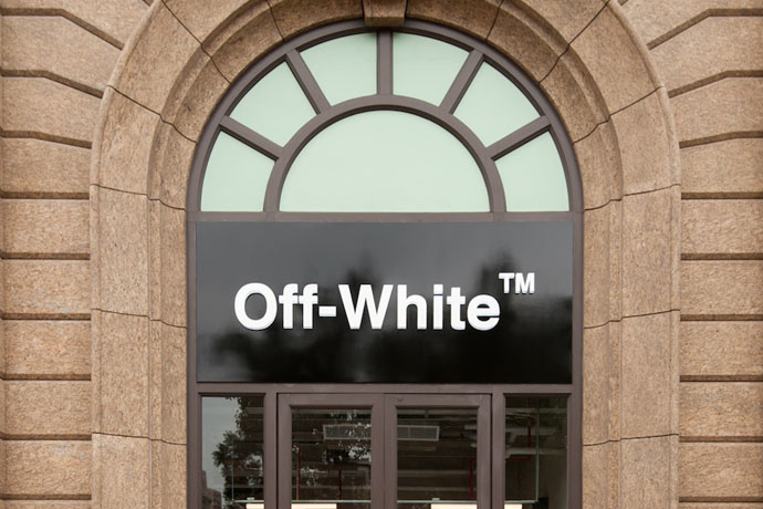 終於曝光！直擊 OFF-WHITE 台北旗艦店開幕現場，一窺店內限量商品、摩登空間！
