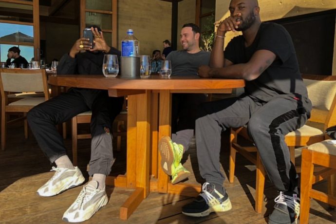 Kanye West 和 Virgil Abloh 開會竟穿了雙從未曝光的 YEEZY 700 新配色！？