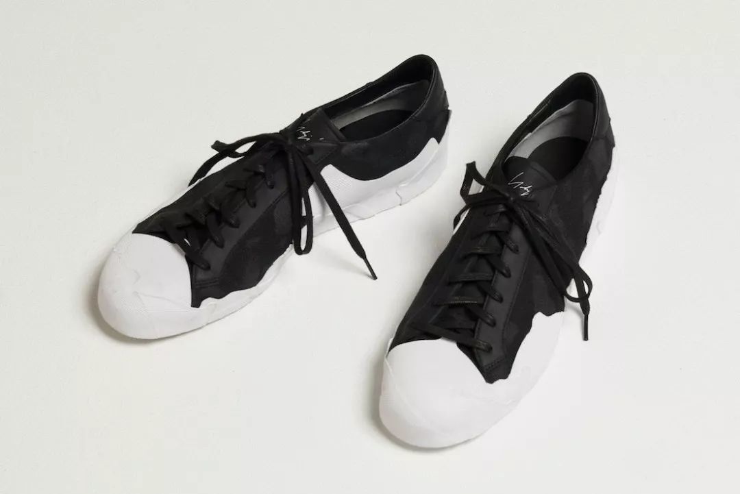 Yohji Yamamoto 攜手 adidas 打造全新聯名鞋 Takusan