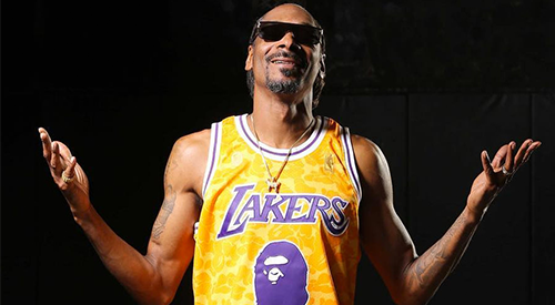 Snoop Dogg 詮釋 BAPE X MITCHELL&NESS 湖人隊獨家聯乘系列！