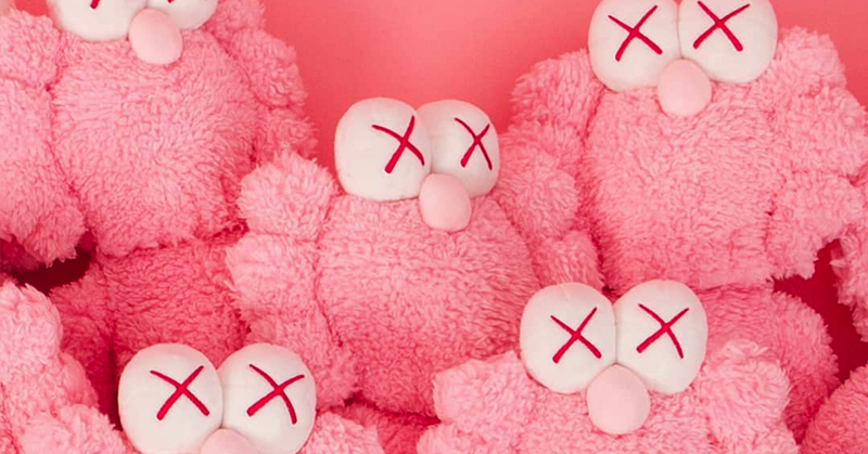粉色潮流！Kaws 最新推出粉紅「BFF」絨毛玩偶絕對必收！