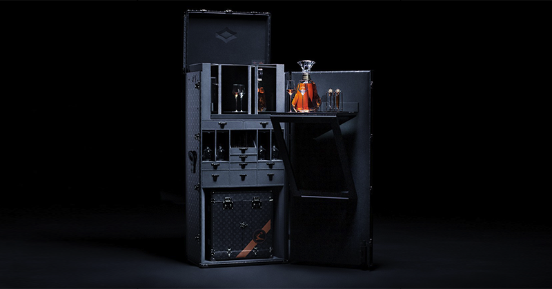 不誇張！這箱 Louis Vuitton X Hennessy 聯名酒櫃直接要你「傾家蕩產」！