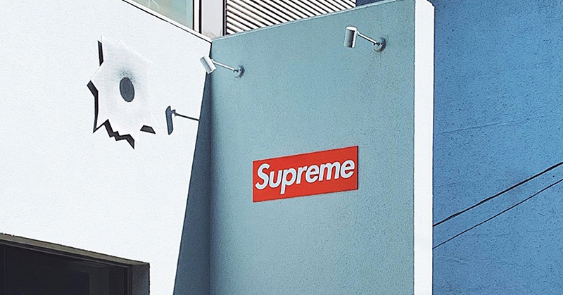 Supreme 大阪店遭屁孩打劫？