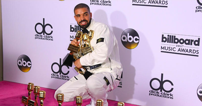 喔買尬！Drake靠著Toosie Slide衝上Billboard 第一名 與天后瑪麗亞凱莉並駕齊驅！