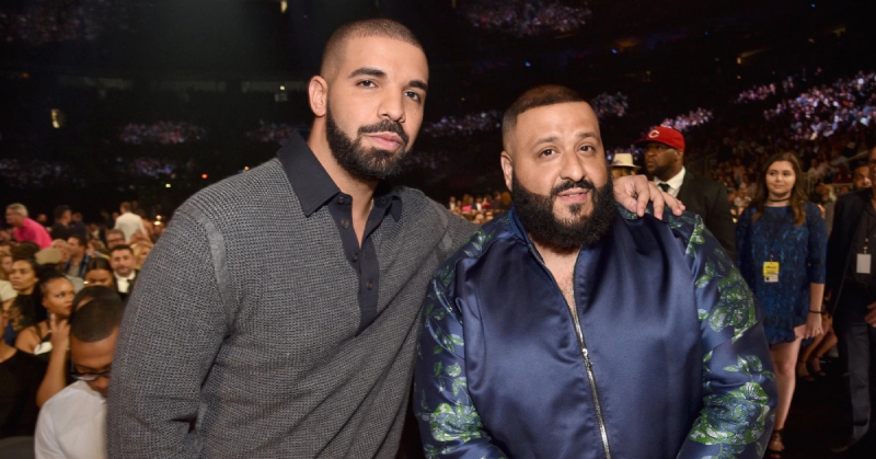 紀念貓頭鷹與獅子的深厚友誼！Drake 竟送 DJ Khaled 一條「純鑽石」的浮誇天價項鍊！