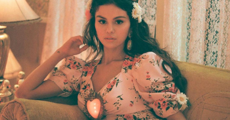 睽違已久的拉丁金嗓再度登場！以愛維生的女版鋼鐵人，Selena Gomez 發布全新單曲〈De Una Vez〉！