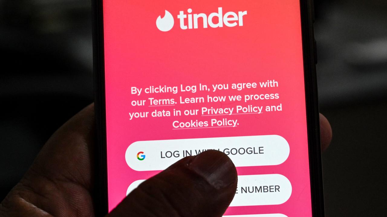 不再擔心被約 X 詐騙！Tinder 推出「身分證驗證」功能，打造真實且安全的交友環境！