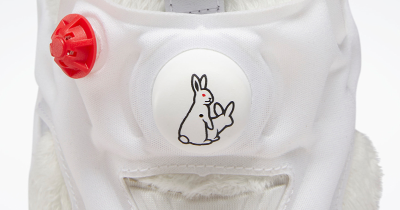 我們打死也想不到會在鞋子上面看到兔子打炮，猜猜看是哪個品牌這麼斗膽？