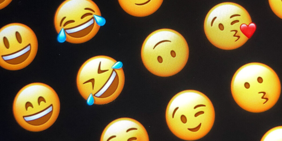 2021 年「笑哭」再度成為最受歡迎「Emoji」