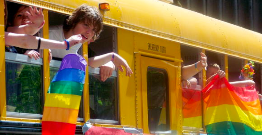 平均 4 個高中生有 1 個是 LGBTQ！研究顯示同性戀比例上升「Z世代」族群佔最大宗！